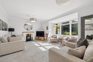 Lounge- click for photo gallery